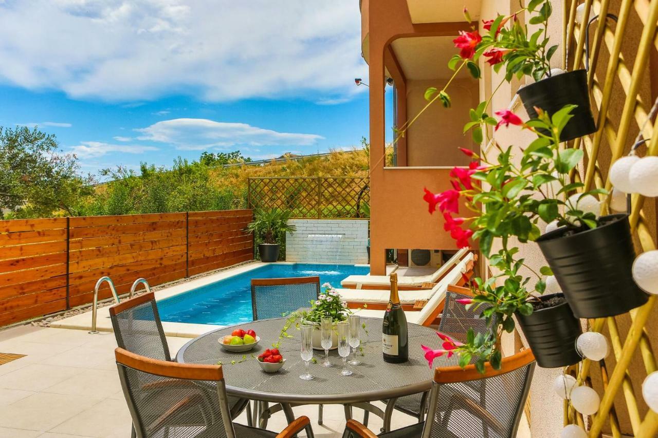 Apartmani Ana Kaštela Exterior foto